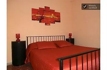 2floor Piramide بيت ضيافة روما
